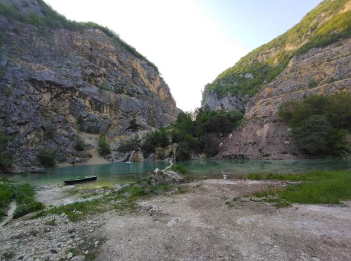 Biologer kamp u Višegradu: Stručnjaci iz regiona i Češke istražuju biodiverzitet rijeke Rzav